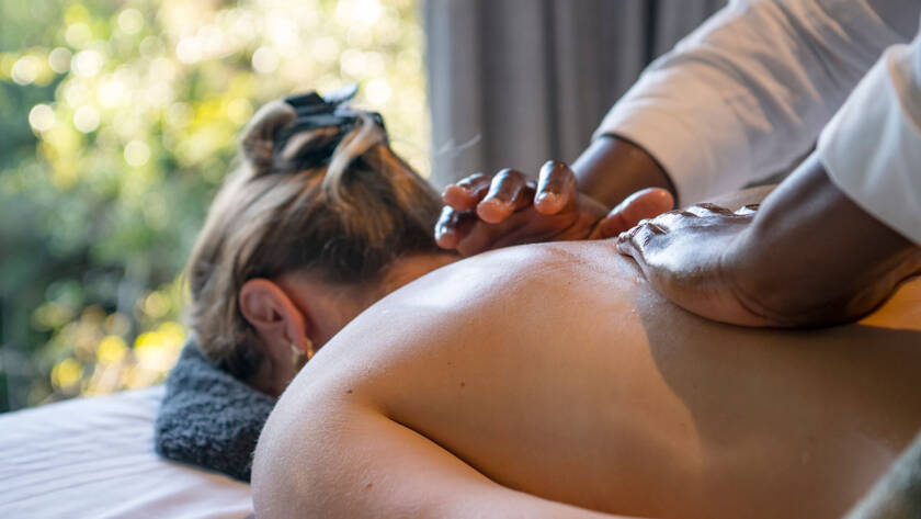 Lady receiving a massage at Belle Balance Spa Plettenberg Bay